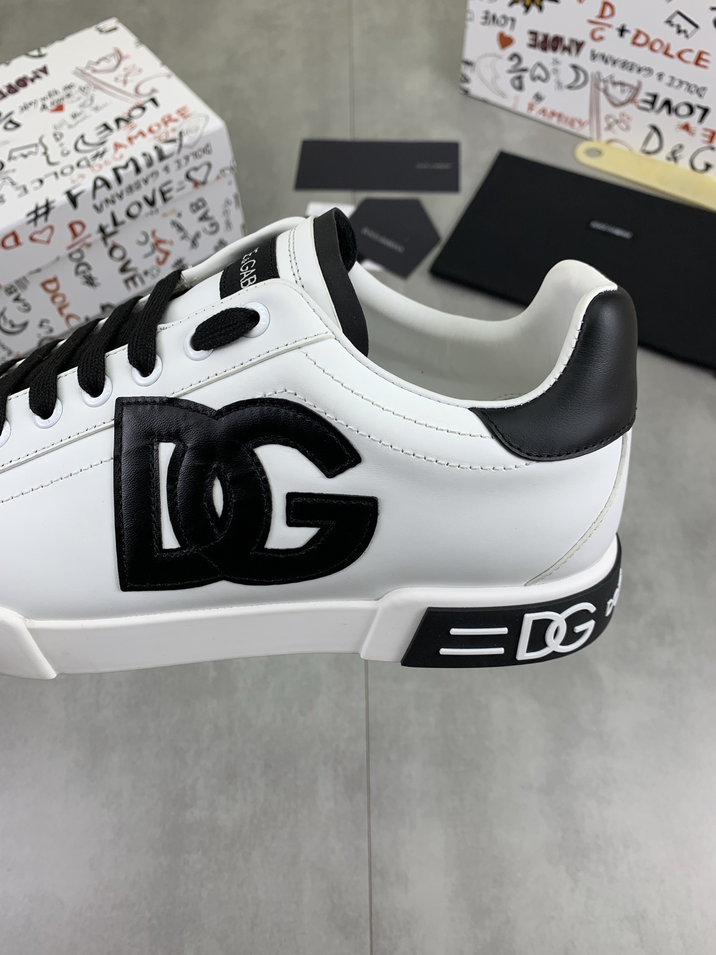 olce & Gabbana shoe